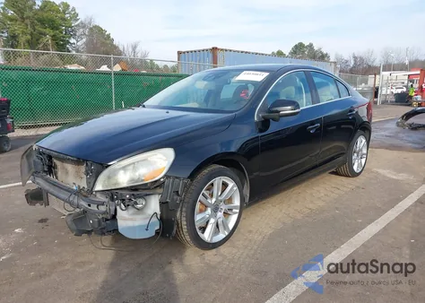 2011 Volvo S60 T6 z USA, uszkodzony, nr VIN YV1902FH7B2007660